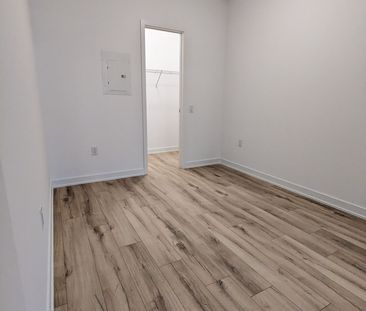 For Lease - 7437 Kingston Road Unit# 306B, Toronto, Ontario - Photo 1