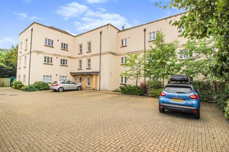 Ashlar House, 8 Reed Court, Swindon, Swindon, SN3 - Photo 3