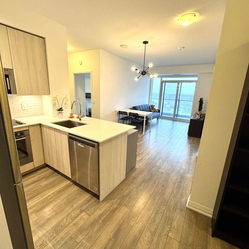 For Lease - 99 Eagle Rock Way Unit# 807, Vaughan, Ontario - Photo 1