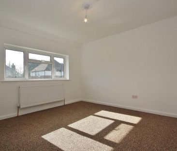 6 bedroom semi-detached house to rent - Photo 6