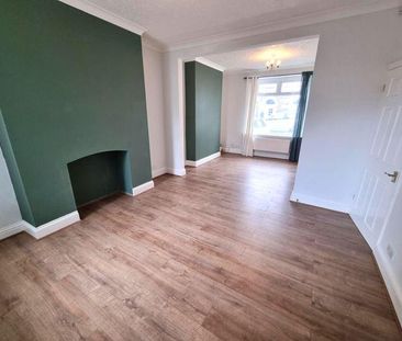 3 bedroom terraced house to rent - Photo 3