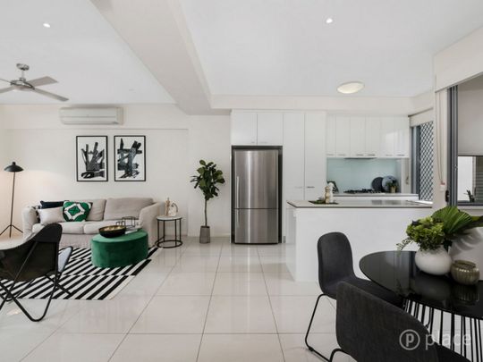 5/46 Ison Street, Morningside QLD 4170 - Townhouse For Rent | Domain - Photo 1