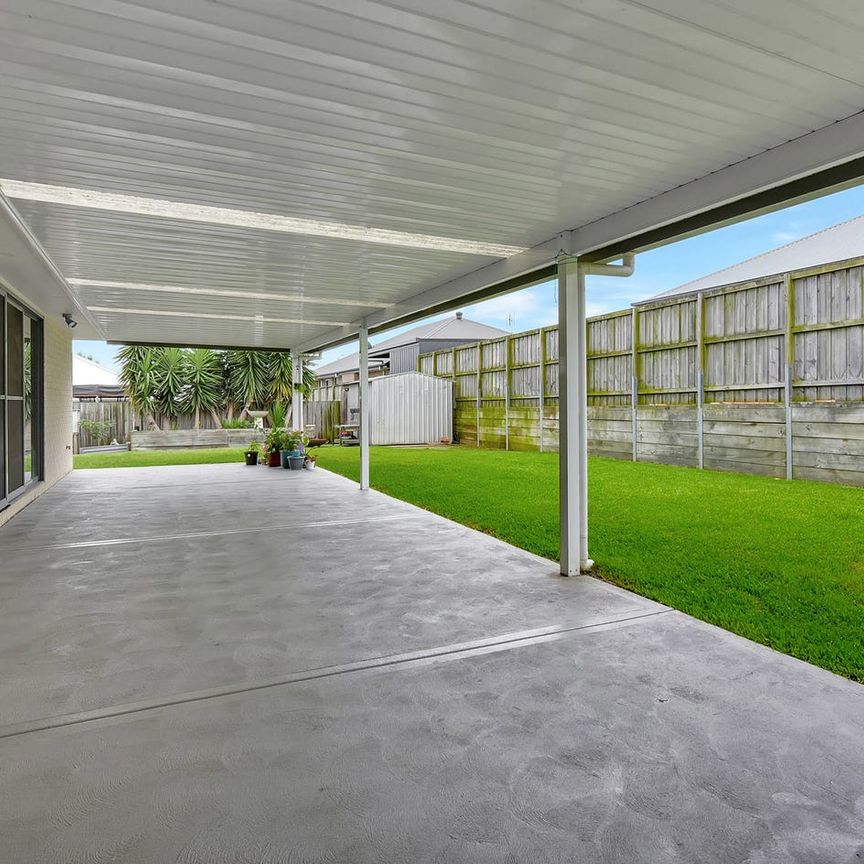 SOUGHT AFTER FAMILY HOME - Photo 1