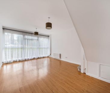 Granville Park, Lewisham, London, SE13 - Photo 2