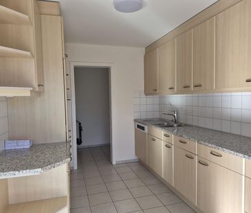 Ruhige, sonnige 41/2-Zimmerwohnung im Herzen von Cham - Photo 3