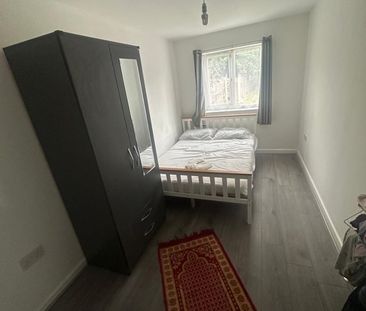 Room in a Shared House, Stony Lane, B67 - Photo 1