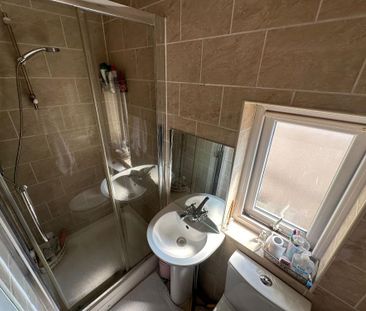 1 bedroom house of multiple occupation to rent - Photo 4