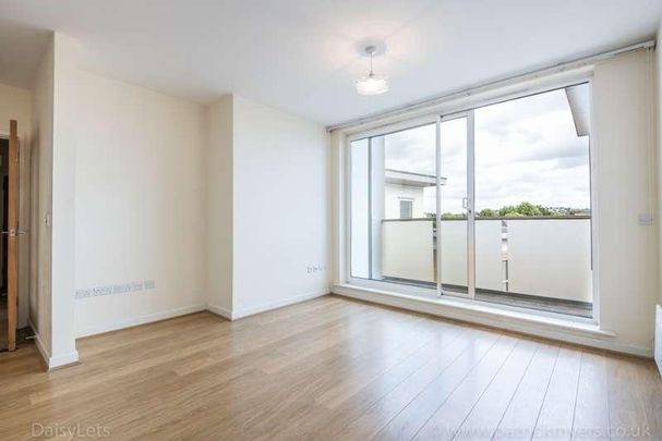 East Dulwich Road, East Dulwich, London, SE22 - Photo 1