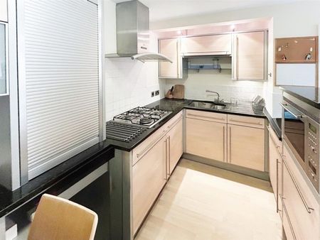 1 BED Flat To rent - Photo 4