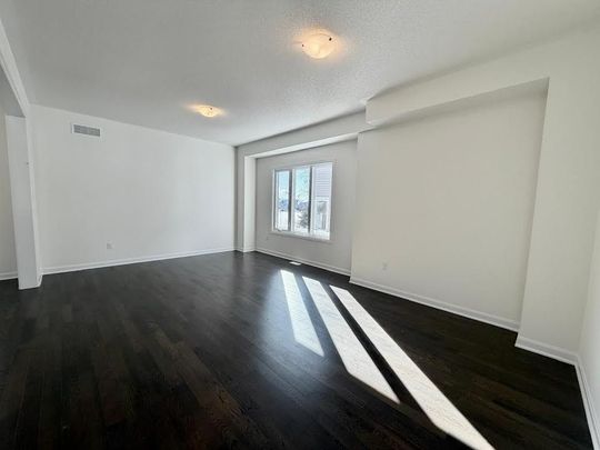 For Lease - 28 Royal Oak Crescent, Loyalist, Ontario - Photo 1