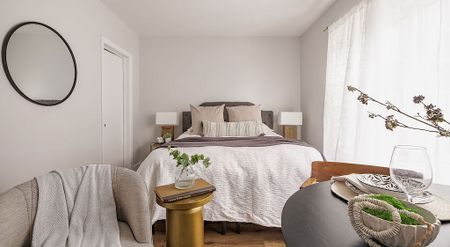 350 Mayfield Street, Vanier South, Ottawa, ON - Photo 3