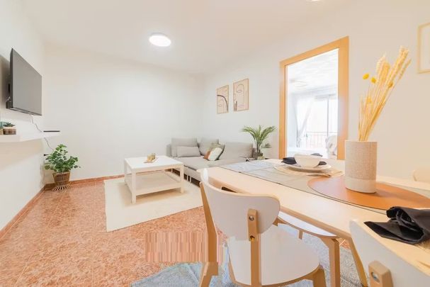 Carrer Pere Cabanes, Valencia, Valencian Community 46019 - Photo 1