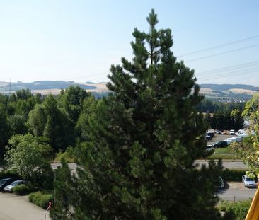 Wohnen mit Weitblick und Einbauküche - Foto 1