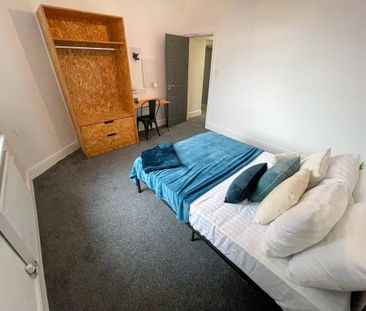 3 bedroom apartment to rent - Photo 3