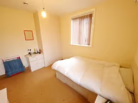 4 Bed - 33 St Chads Drive, Headingley, Leeds - LS6 3PZ - Student - Photo 2