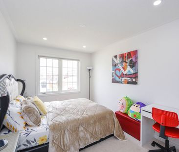 For Lease - 30 Lorenzo Circle, Brampton, Ontario - Photo 4