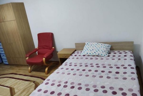 Mosilor obor pizza hut eminescu - Fotografie 1