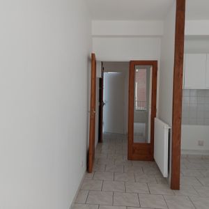 T2 BEAUVAIS CENTRE ILLE - Photo 3