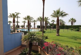 Apartamento bajo en Aguamarina.