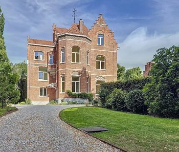 Huis te huur in Ukkel voor € 12.000 met 6 slaapkamers - Photo 1