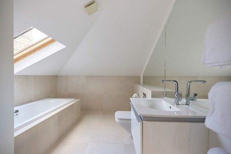 5 bedroom semi-detached house to rent - Photo 2