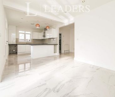 4 bedroom bungalow to rent - Photo 4