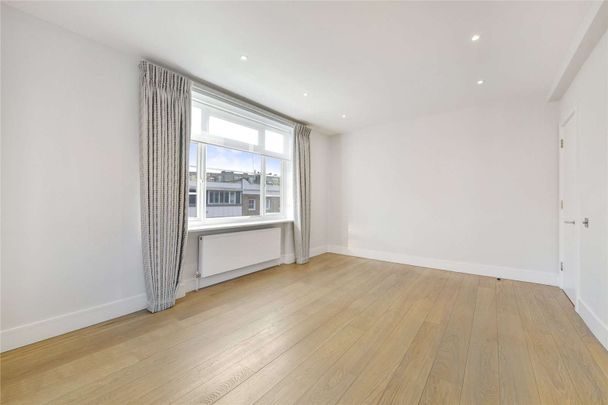 Well presented two bedroom apartment located close to Sloane Square - Photo 1