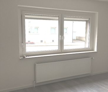 EG Wohnung IN SANIERUNG! Für Besichtigungen bitte erst ab Mitte Oktober bei uns melden! - Photo 4