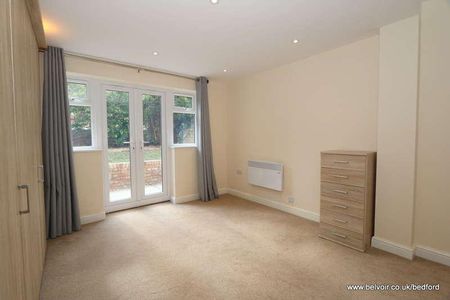 Clapham Road, Bedford, MK41 - Photo 4