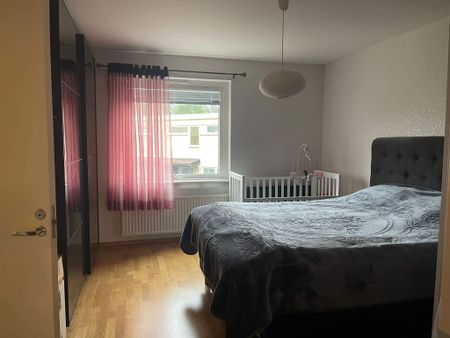 Sveaborgsgatan, Kista - Photo 2