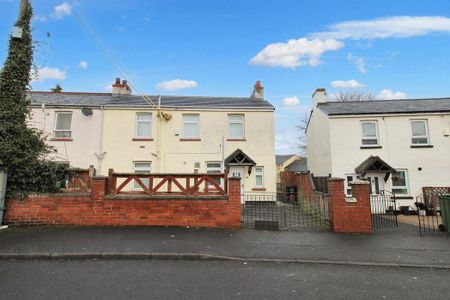 3 bed semi-detached house to rent in SR3 - Photo 2