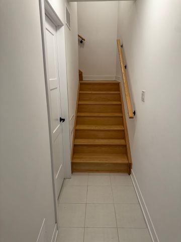For Lease - 36 Silo Mews N/A, Barrie, Ontario - Photo 2