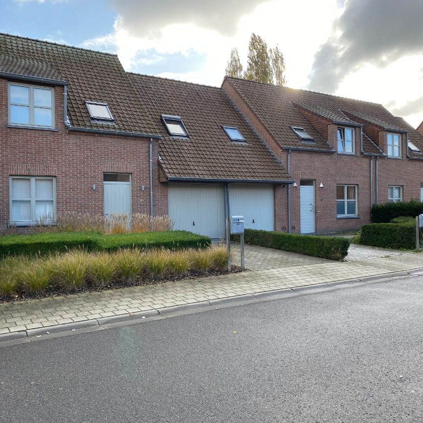 EENGEZINSWONING - Foto 1