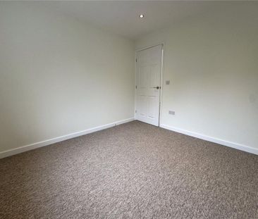 2 bedroom bungalow to rent - Photo 1