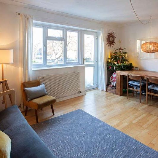 Conmere Square, Hulme, Manchester, M15 - Photo 1