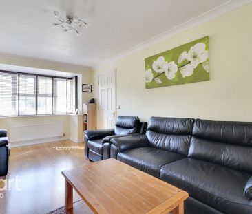 4 bedroom detached house to rent - Photo 6