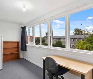 Furnished City Room - Available Now! - Photo 5