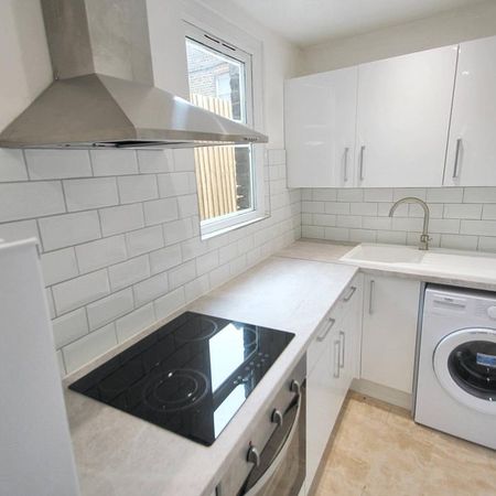 1 bedroom flat to rent - Photo 3