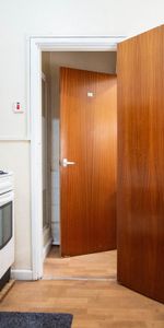 1 Bedroom Studio For Rent - Photo 4