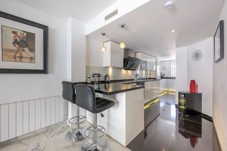 Alquiler de dúplex en Urbanización Los Naranjos de Marbella s/n - Photo 5