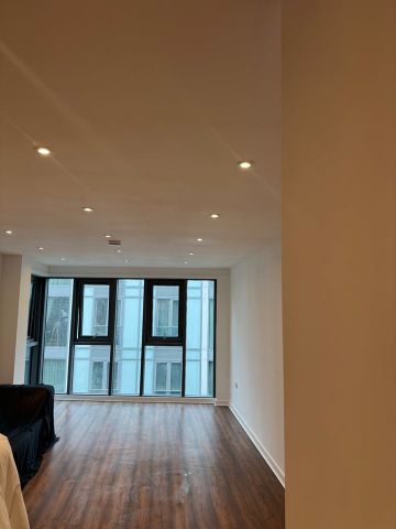 1 Bed Flat, Osiers Road, SW18 - Photo 2