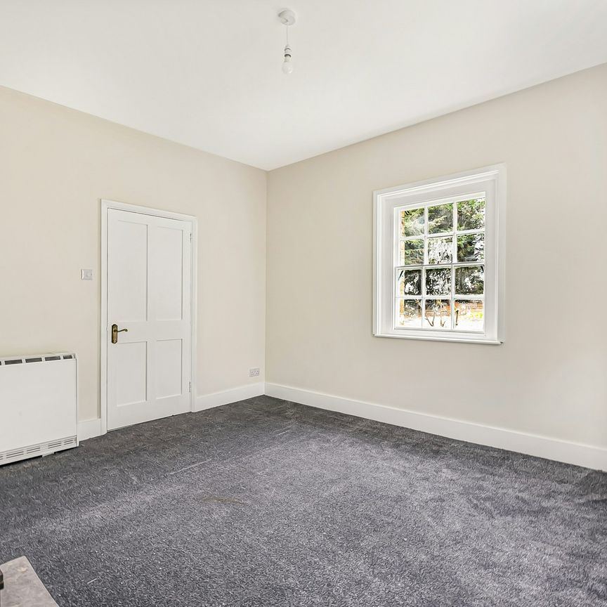 Wild Hill, Hatfield, AL9 6DZ - Photo 1