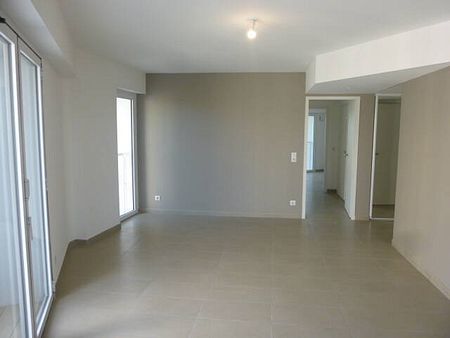 Location appartement récent 3 pièces 69.35 m² à Montpellier (34000) - Photo 2