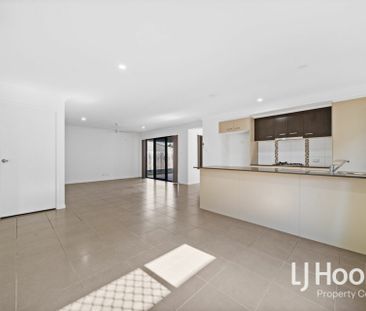 Parkside Location - Walking Distance to 4 Schools - Great Size Yard! - Photo 5