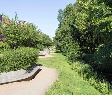 Helle 2-Zimmer-Wohnung mit Loggia und Blick ins Grüne - ruhig Wohne... - Photo 3