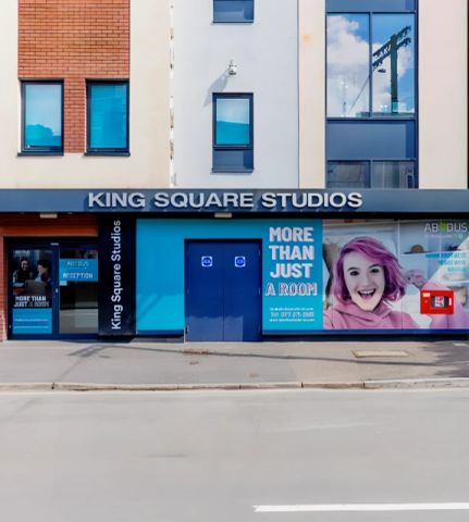 Large Studio - Photo 2