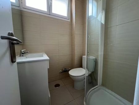 Calle de Caravaca, Madrid, Community of Madrid 28012 - Photo 5