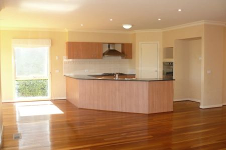 15 Glendenning Rise, Mornington. - Photo 5