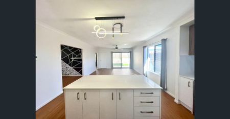 4 Bedroom House For Rent - 2 Foliage St, Greenbank QLD 4124 - Photo 3