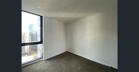 Stunning 2 bedrooms 2 bathrooms with Carpark Apartment - Photo 2